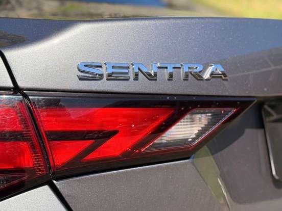NISSAN-SENTRA-2024