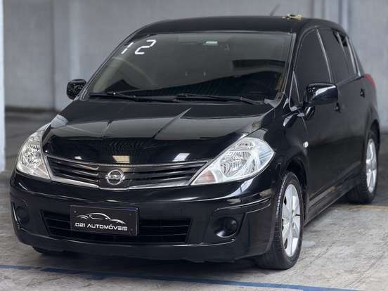 NISSAN-TIIDA-2011