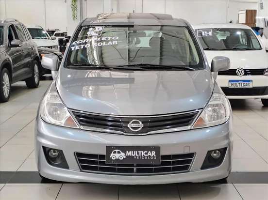 NISSAN-TIIDA-2011