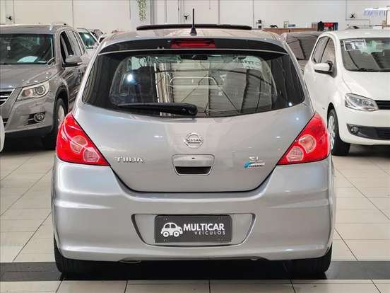 NISSAN-TIIDA-1.8 SL 16V FLEX 4P AUTOMÁTICO NISSAN-TIIDA-2011