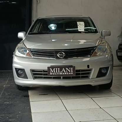 NISSAN-TIIDA-2011