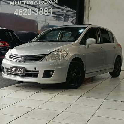 NISSAN-TIIDA-2011