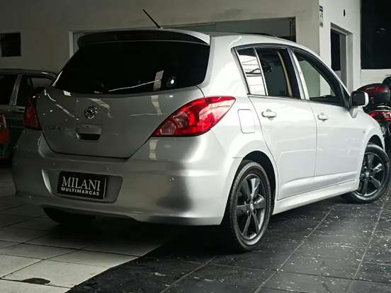 NISSAN-TIIDA-1.8 SL 16V FLEX 4P MANUAL NISSAN-TIIDA-2011