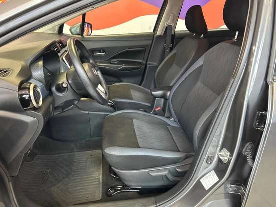 NISSAN-VERSA-2023