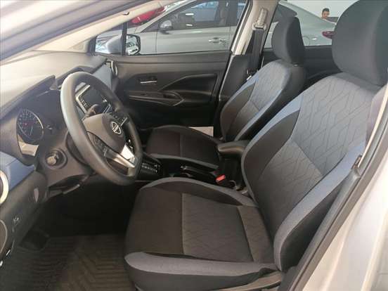 NISSAN-VERSA-2025