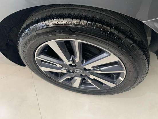 NISSAN-VERSA-2025
