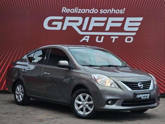 NISSAN-VERSA-2014
