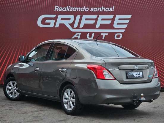 NISSAN-VERSA-2014