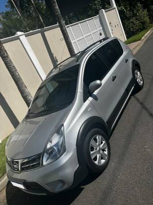 NISSAN LIVINA 1.8 SL X-GEAR 16V FLEX 4P AUTOMÁTICO