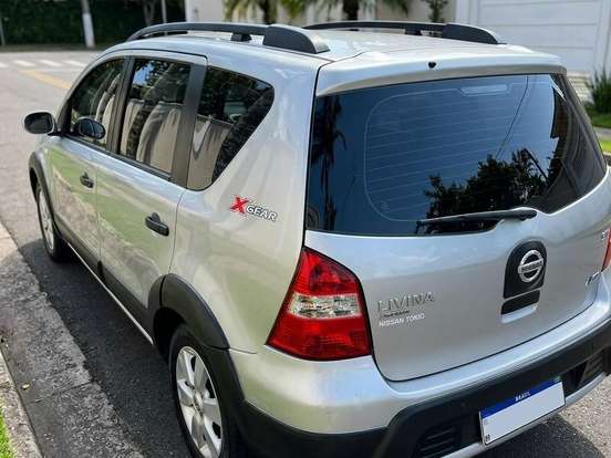 NISSAN-LIVINA-1.8 SL X-GEAR 16V FLEX 4P AUTOMÁTICO NISSAN-LIVINA-2011