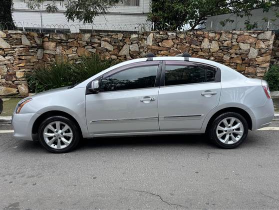 NISSAN SENTRA 2.0 SL 16V FLEX 4P AUTOMÁTICO
