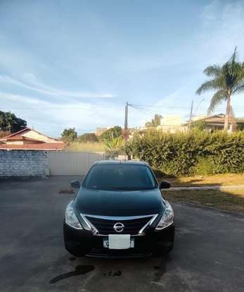 NISSAN-VERSA-2020