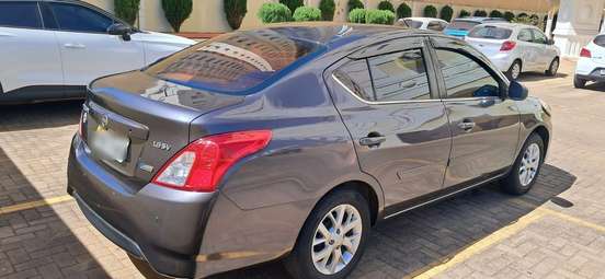 NISSAN-VERSA-2016
