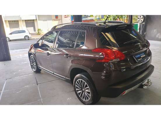PEUGEOT-2008-2017