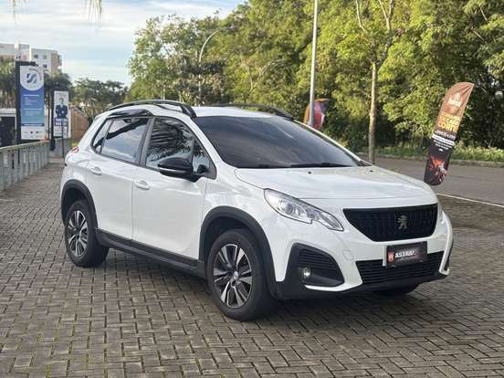 PEUGEOT-2008-2021
