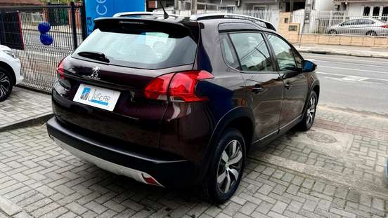 PEUGEOT-2008-2018