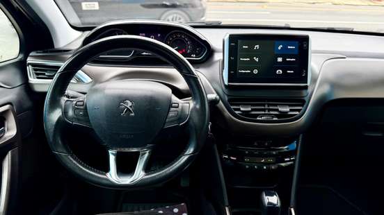 PEUGEOT-2008-2018