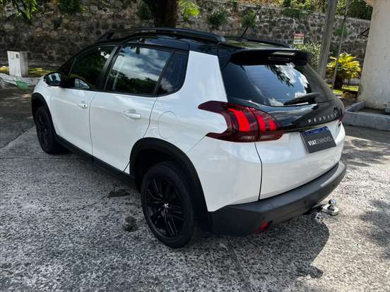 PEUGEOT-2008-2023