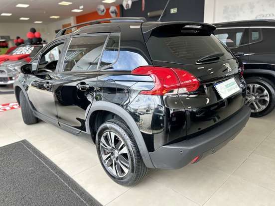PEUGEOT-2008-2022