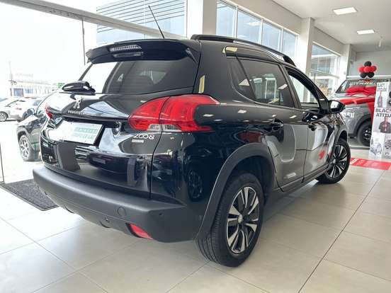 PEUGEOT-2008-2022