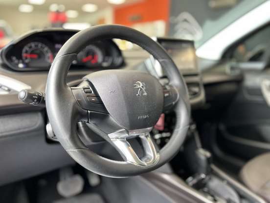 PEUGEOT-2008-2022