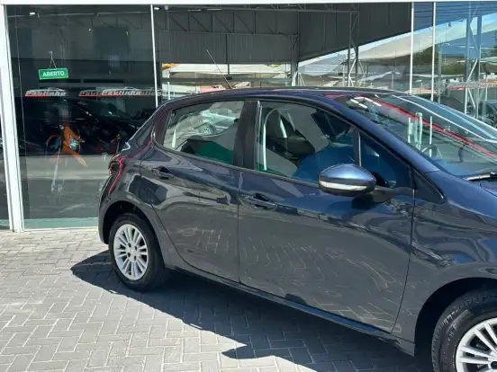 PEUGEOT-208-2016