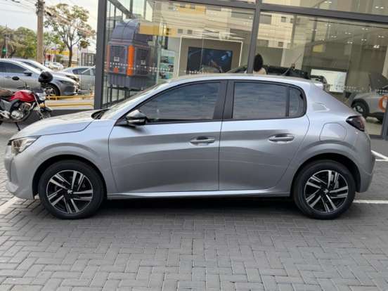 PEUGEOT-208-2023