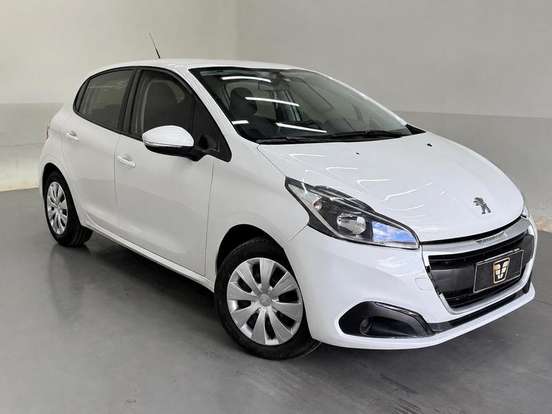PEUGEOT-208-2018