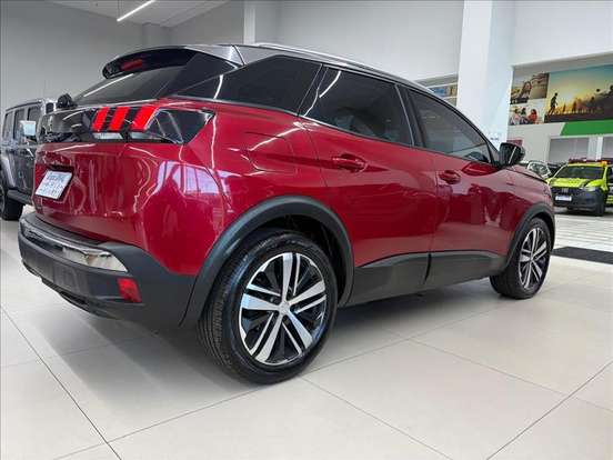 PEUGEOT-3008-2020