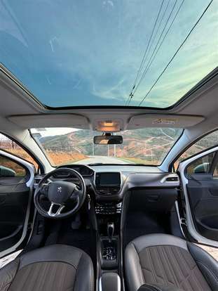 PEUGEOT-2008-1.6 16V FLEX GRIFFE 4P AUTOMÁTICO PEUGEOT-2008-2016