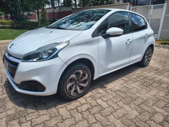 PEUGEOT 208 1.2 ACTIVE 12V FLEX 4P MANUAL