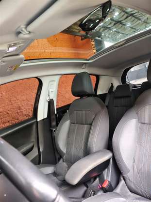PEUGEOT-208-2015