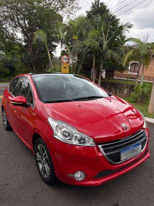 PEUGEOT-208-2013