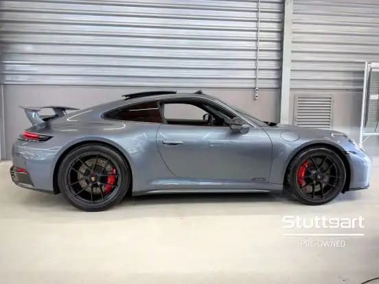 PORSCHE-911-2025