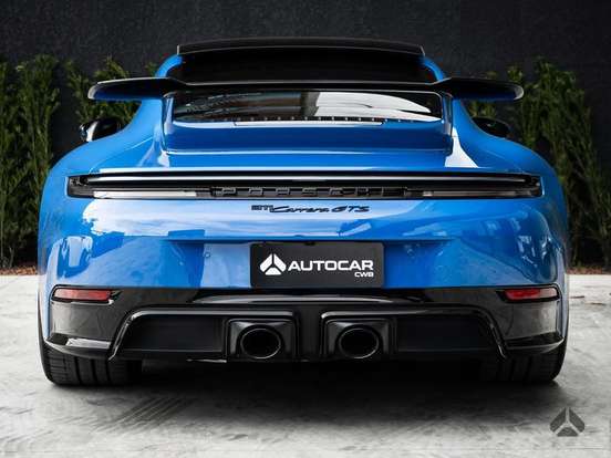 PORSCHE-911-2025