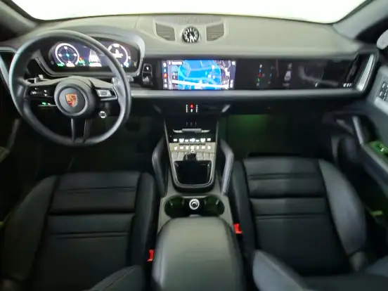 PORSCHE-CAYENNE-2025