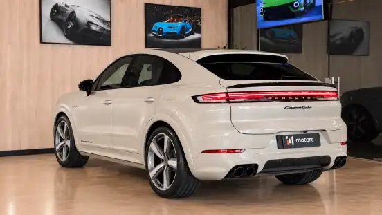 PORSCHE-CAYENNE-2024