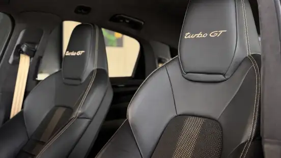 PORSCHE-CAYENNE-2022