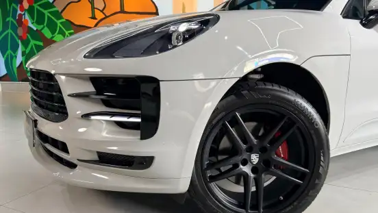 PORSCHE-MACAN-2020