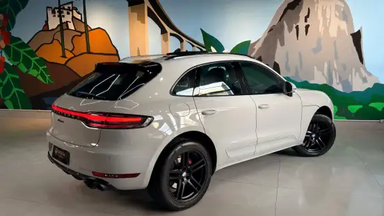 PORSCHE-MACAN-2020