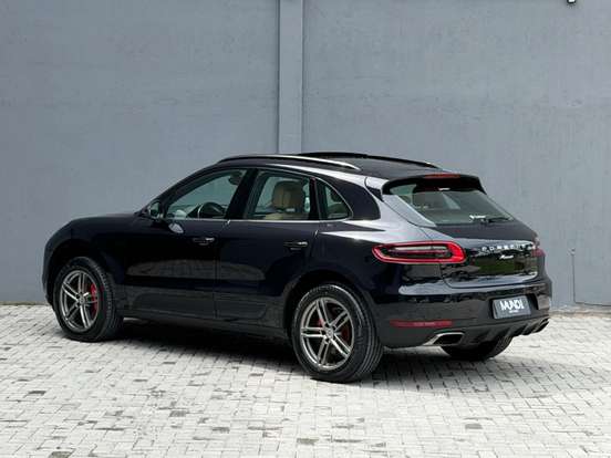 PORSCHE-MACAN-2018