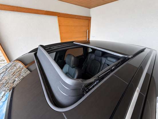 PORSCHE-MACAN-2025