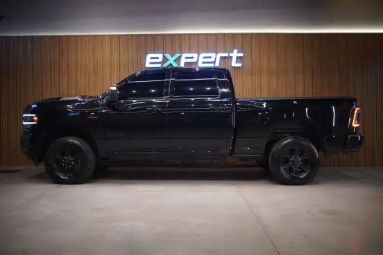 RAM-2500-6.7 I6 TURBO DIESEL LARAMIE CD 4X4 AUTOMÁTICO RAM-2500-2023