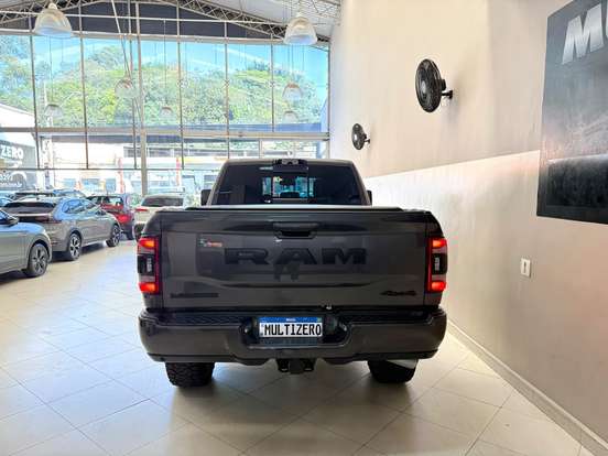 RAM-2500-6.7 I6 TURBO DIESEL LARAMIE CD 4X4 AUTOMÁTICO RAM-2500-2023