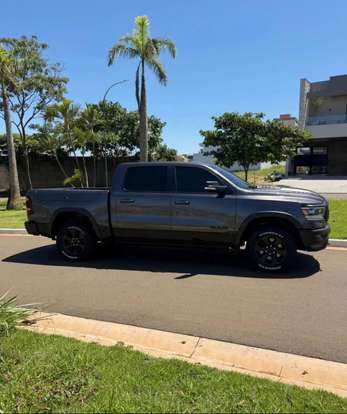 RAM-1500-5.7 V8 GASOLINA REBEL CD 4X4 AUTOMÁTICO RAM-1500-2022
