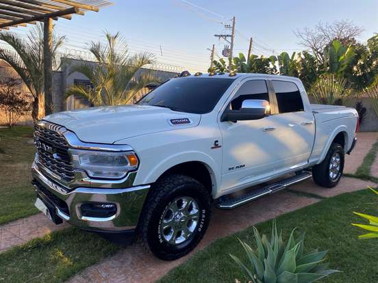 RAM-2500-6.7 I6 TURBO DIESEL LARAMIE CD 4X4 AUTOMÁTICO RAM-2500-2021