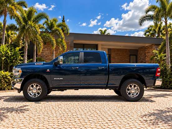 RAM-2500-6.7 I6 TURBO DIESEL LARAMIE CD 4X4 AUTOMÁTICO RAM-2500-2023