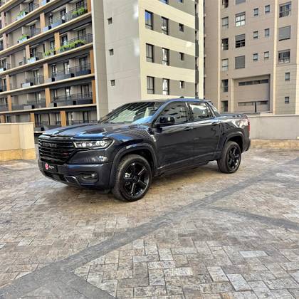 RAM RAMPAGE 2.0 HURRICANE 4 TURBO GASOLINA R/T 4X4 AUTOMÁTICO