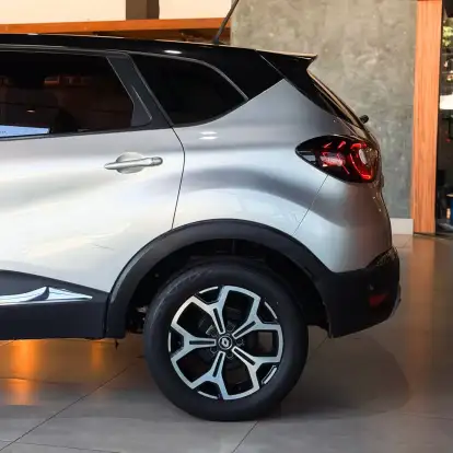 RENAULT-CAPTUR-2021