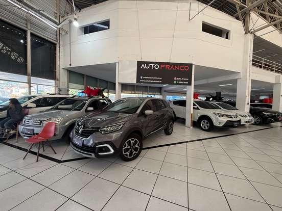 RENAULT-CAPTUR-2023
